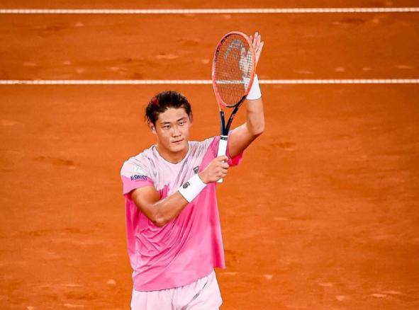 乐鱼体育-张之臻：不仅能赢球，还能赢得漂亮